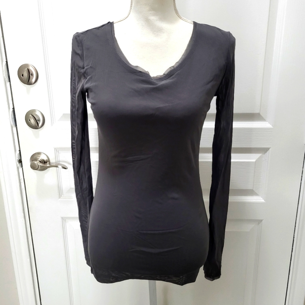 Beulah Basic Gray Mesh Long Sleeve Medium/ Large … - image 1